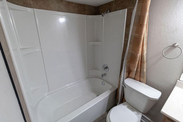 201 N WEST BLVD, Columbia, MO 65203