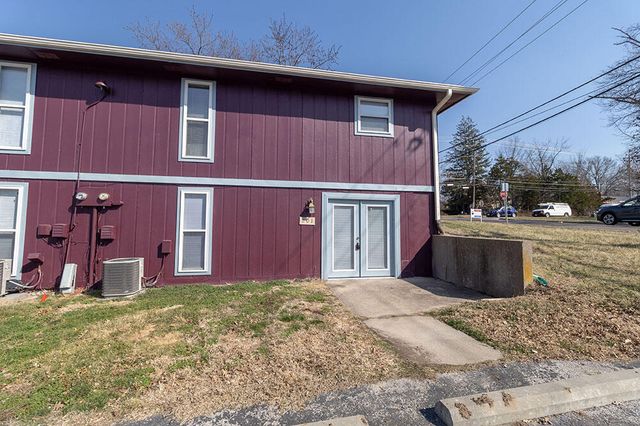 201 N WEST BLVD, Columbia, MO 65203