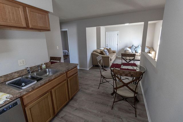 201 N WEST BLVD, Columbia, MO 65203