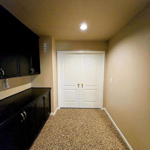 2230 E Ryan Avenue, Fresno, CA 93720