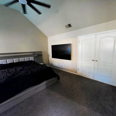 2230 E Ryan Avenue, Fresno, CA 93720