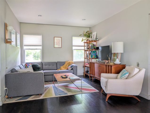 10026 Lake Gardens Drive, Dallas, TX 75218