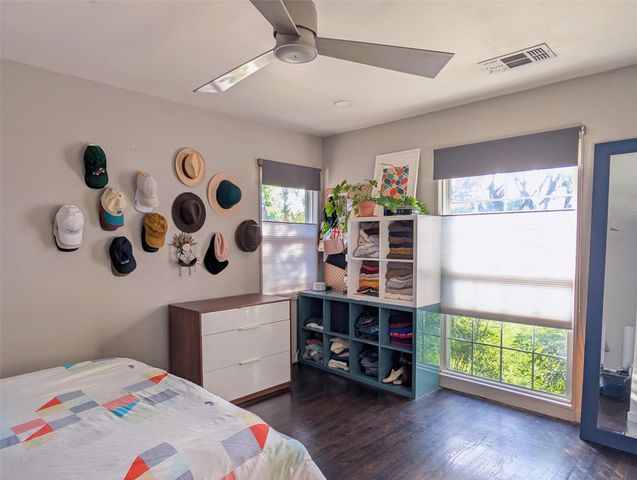 10026 Lake Gardens Drive, Dallas, TX 75218