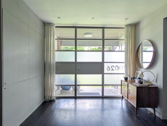 10026 Lake Gardens Drive, Dallas, TX 75218