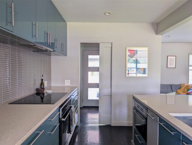 10026 Lake Gardens Drive, Dallas, TX 75218