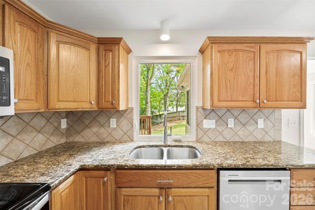 544 Garrison Court SW, Concord, NC 28025