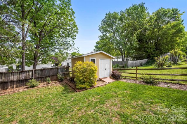 544 Garrison Court SW, Concord, NC 28025