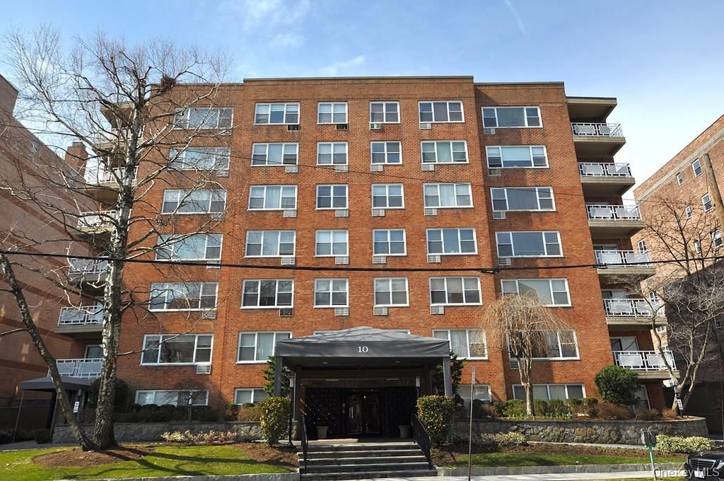 10 Old Mamaroneck Road 2A, White Plains, NY 10605 — photo 3