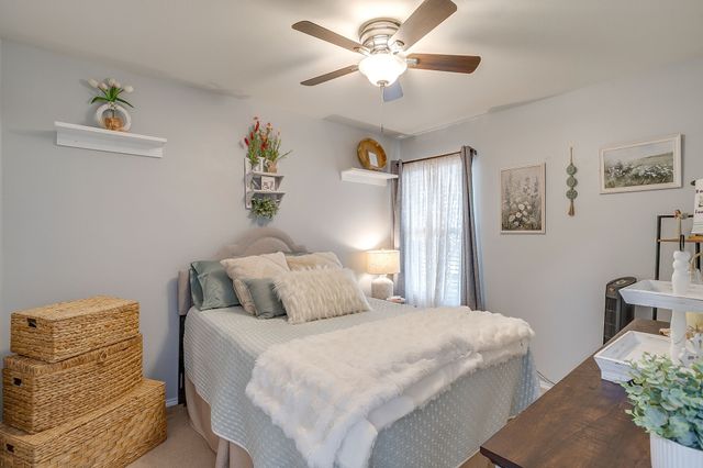 1911 Castaway Drive, Dallas, TX 75051