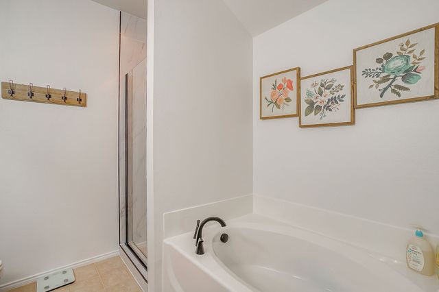 1911 Castaway Drive, Dallas, TX 75051