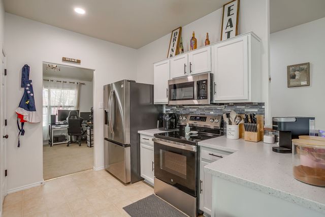 1911 Castaway Drive, Dallas, TX 75051