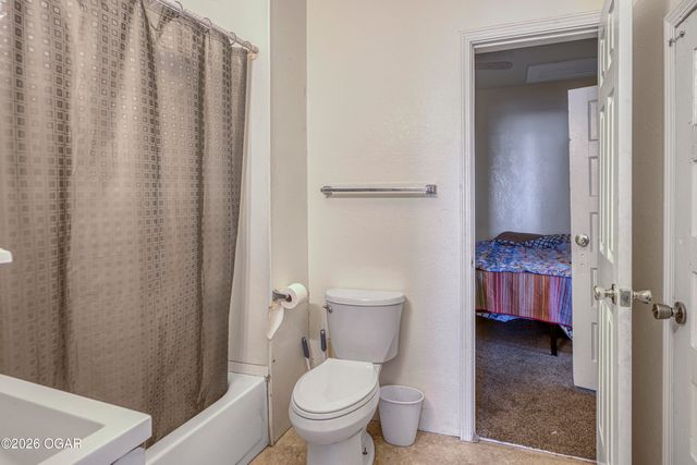 2912 E 9th Street, Joplin, MO 64801