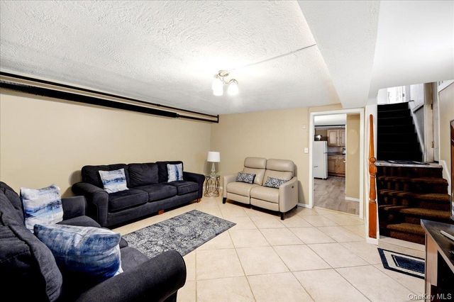 2042 Bogart Avenue, Bronx, NY 10462