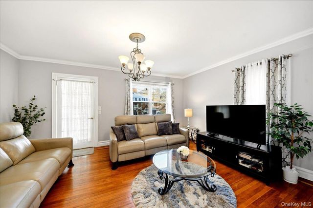 2042 Bogart Avenue, Bronx, NY 10462