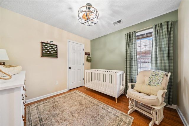 240 LAKEWOOD DR, Oakland, TN 38060