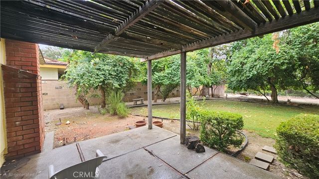 23218 8th, Newhall, CA 91321