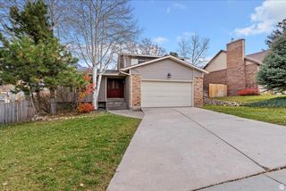 8931 S QUAIL HOLLOW DR, Sandy, UT 84093