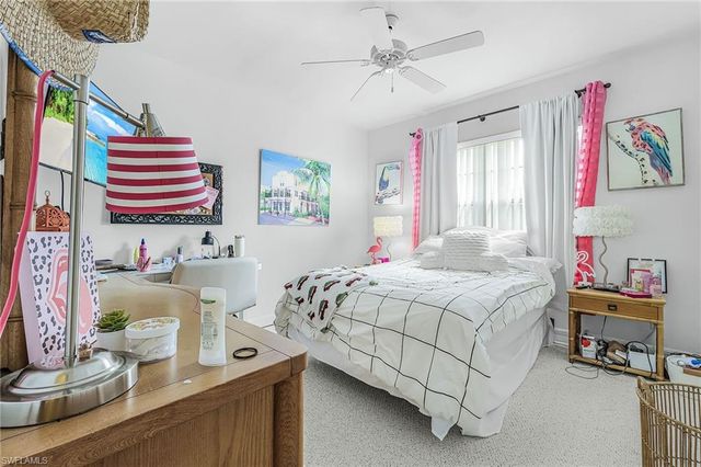 2031 Teagarden LN, Naples, FL 34110