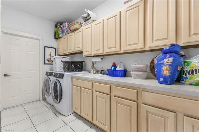 2031 Teagarden LN, Naples, FL 34110