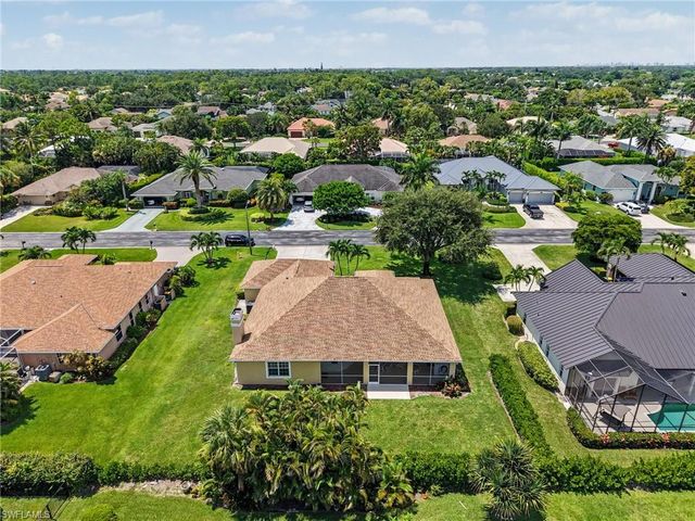 2031 Teagarden LN, Naples, FL 34110