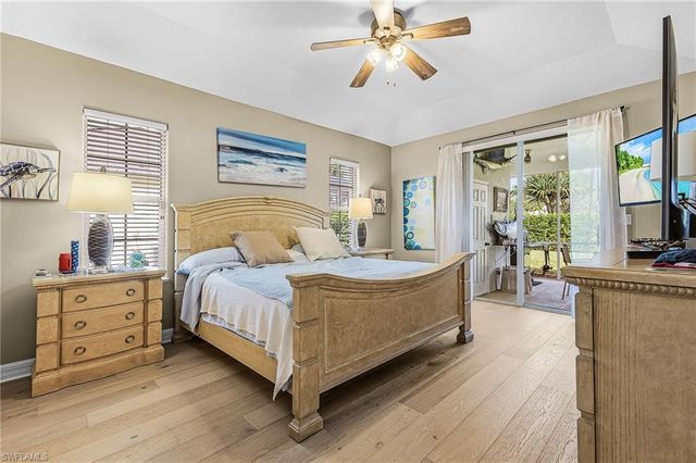 2031 Teagarden LN, Naples, FL 34110