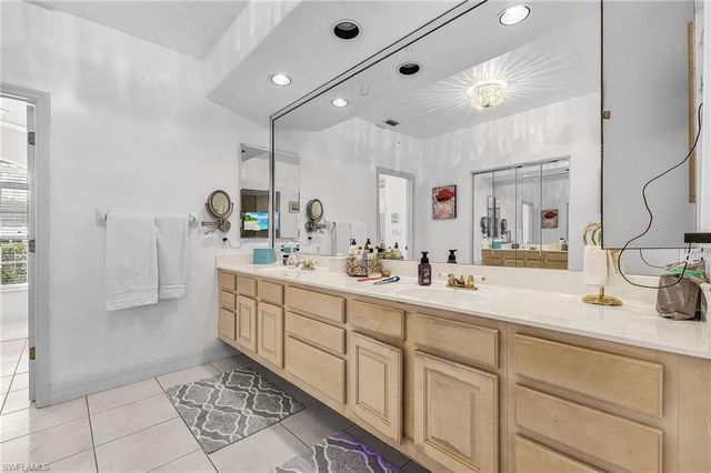 2031 Teagarden LN, Naples, FL 34110