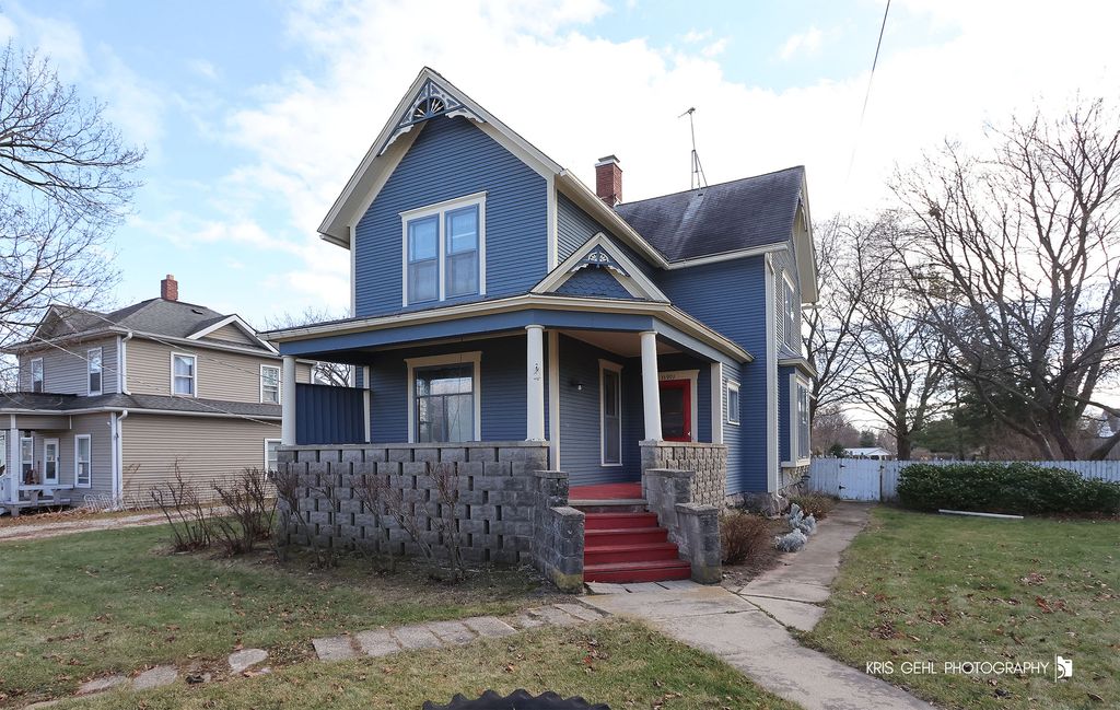 11901 Prairie Avenue, Hebron, IL 60034