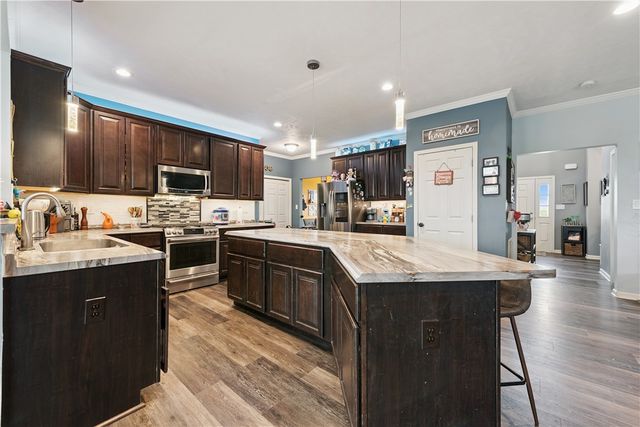 2186 Haflinger Dr, North Huntingdon, PA 15642