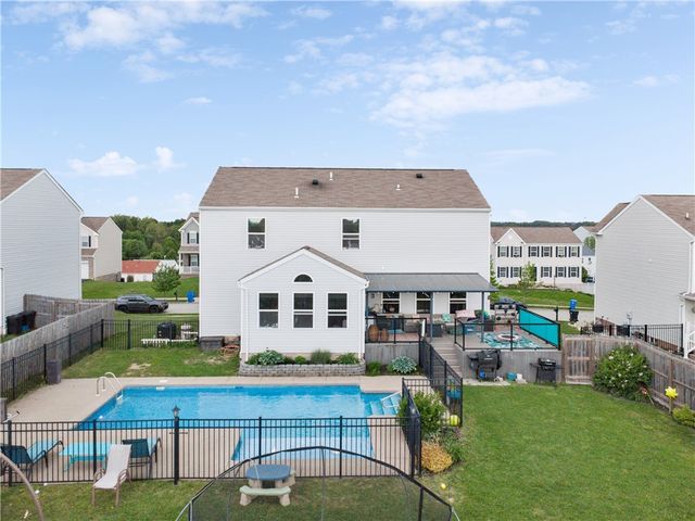 2186 Haflinger Dr, North Huntingdon, PA 15642