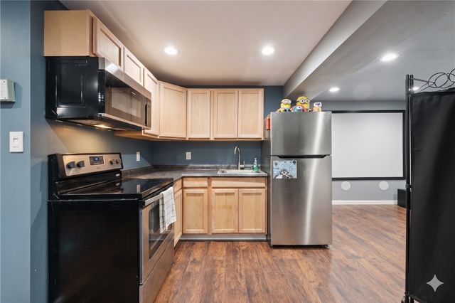 2186 Haflinger Dr, North Huntingdon, PA 15642
