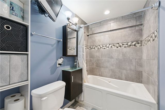 2186 Haflinger Dr, North Huntingdon, PA 15642