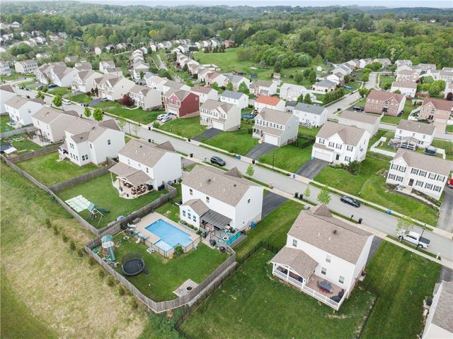 2186 Haflinger Dr, North Huntingdon, PA 15642