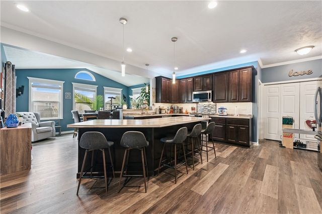 2186 Haflinger Dr, North Huntingdon, PA 15642