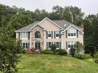 15 Appleton Road, Windham, NH 03087