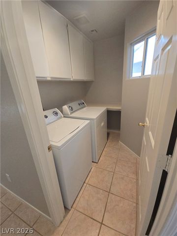 626 Regal Robin Way, North Las Vegas, NV 89084