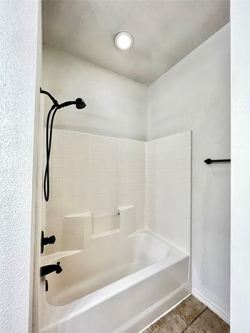 1514 Piedmont Drive, Mansfield, TX 76063