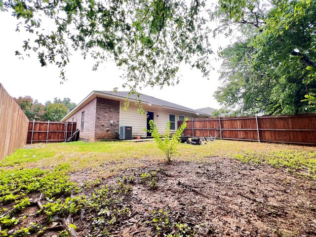 1514 Piedmont Drive, Mansfield, TX 76063