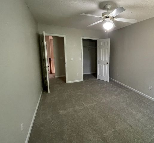 112 Candle Brook Dr, Dothan, AL 36303