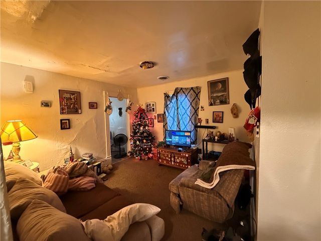 327 & 329 Howard St, City Of But Ne, PA 16001