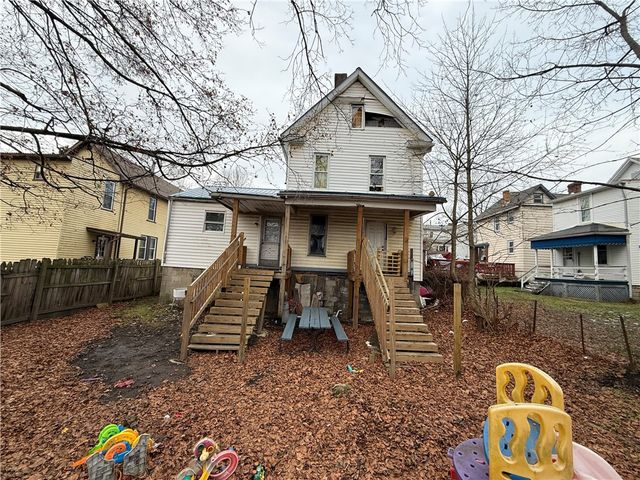 327 & 329 Howard St, City Of But Ne, PA 16001