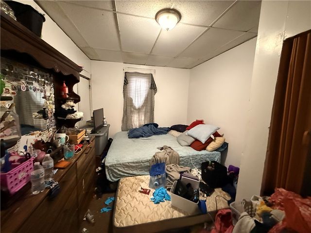 327 & 329 Howard St, City Of But Ne, PA 16001