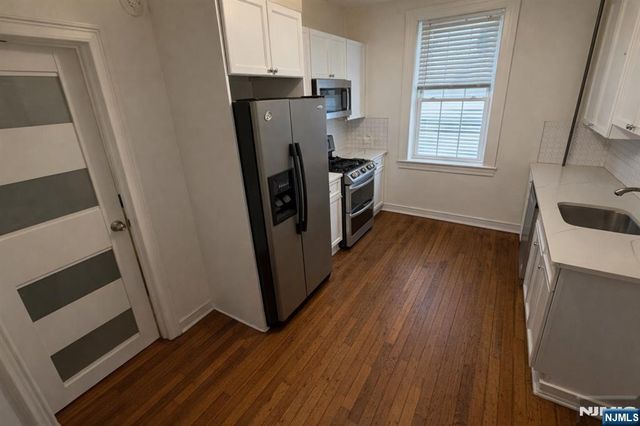 325 79th Street 23, North Bergen, NJ 07047