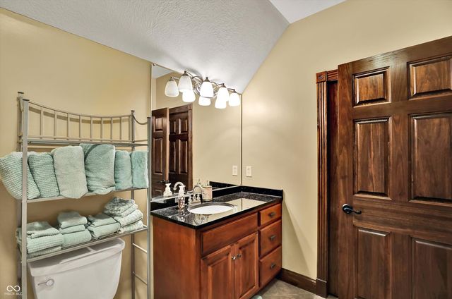 3215 Kestrel Court, Martinsville, IN 46151