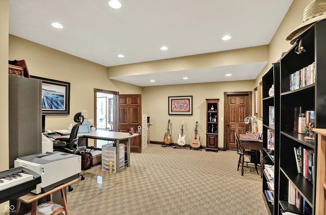 3215 Kestrel Court, Martinsville, IN 46151