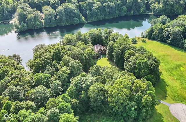 3215 Kestrel Court, Martinsville, IN 46151