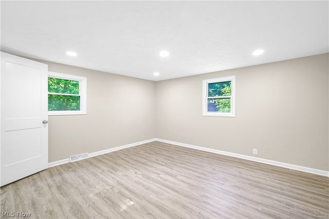 3961 Klein Avenue, Stow, OH 44224