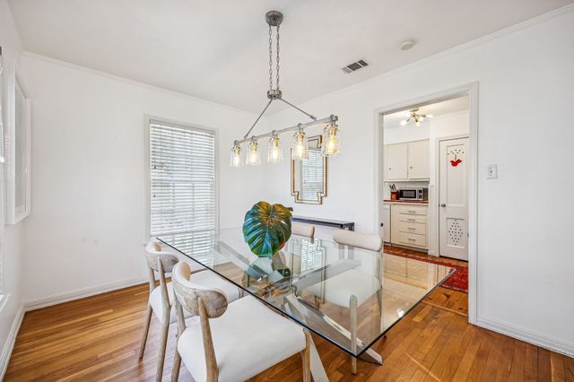 3704 Wildwood Road, Fort Worth, TX 76107