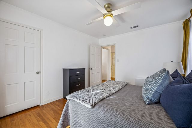 3704 Wildwood Road, Fort Worth, TX 76107