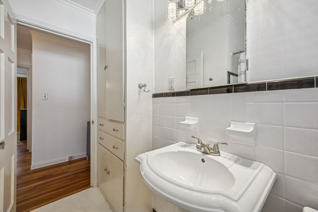 3704 Wildwood Road, Fort Worth, TX 76107