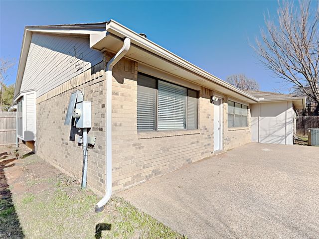 3404 Vine Ridge, Bedford, TX 76021